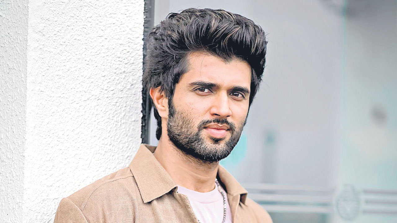 Vijay Devarakonda | విజయ్ దేవరకొండ సినిమా సంక్రాంతికి రానట్టే.. కారణాలు ఇవే..!