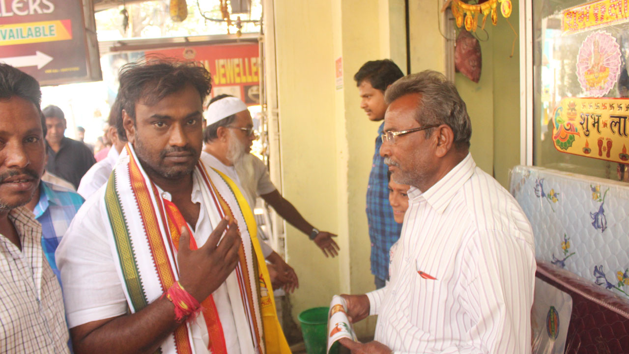 P.Vishnuvardhan Reddy | హాఫ్‌ టికెట్‌గాళ్లకు కూడా టికెట్లు ఇచ్చారు.. కాంగ్రెస్‌ పార్టీపై పీజేఆర్‌ కుమారుడు విష్ణు హాట్‌ కామెంట్స్‌