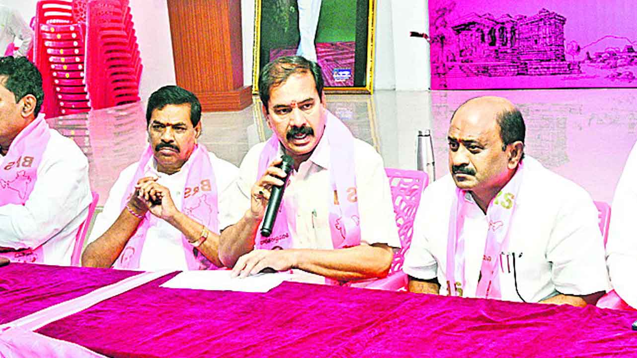 బీజేపీది చిల్లర రాజకీయం