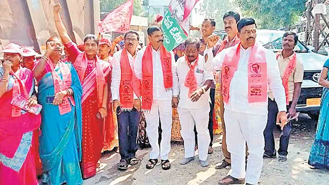 మల్లారెడ్డికి మద్దతుగా జోరుగా ప్రచారం