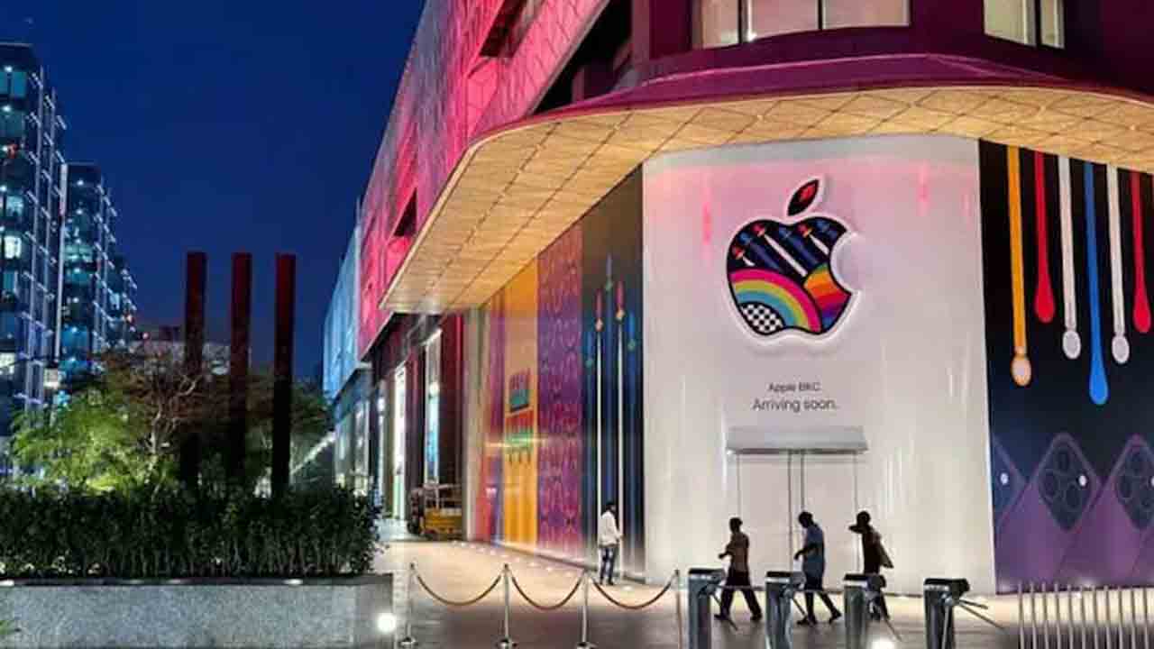 యాపిల్‌ ఆదాయం49 వేల కోట్లు