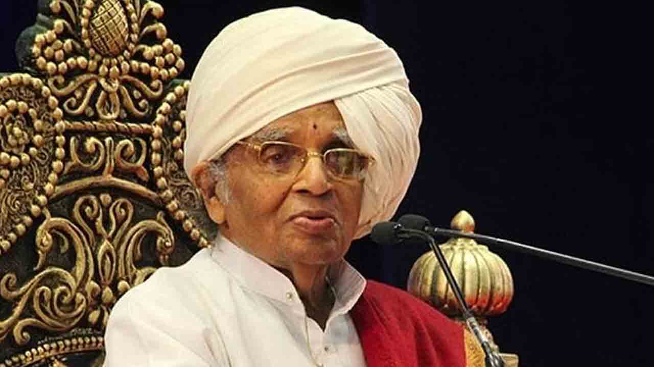 మత ప్రబోధకుడు బాబా మహరాజ్‌ కన్నుమూత