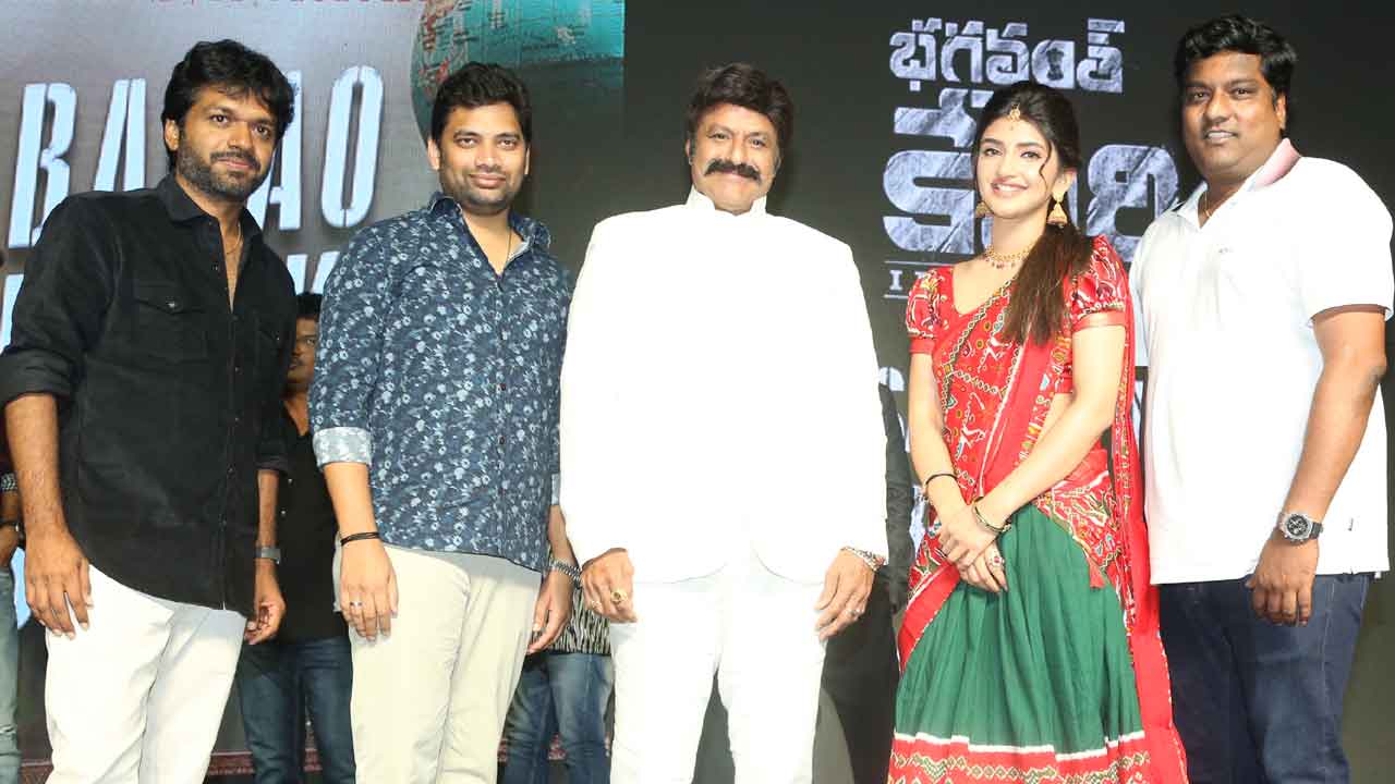 ప్రతి మహిళ సైనికుడిలా మారాలి