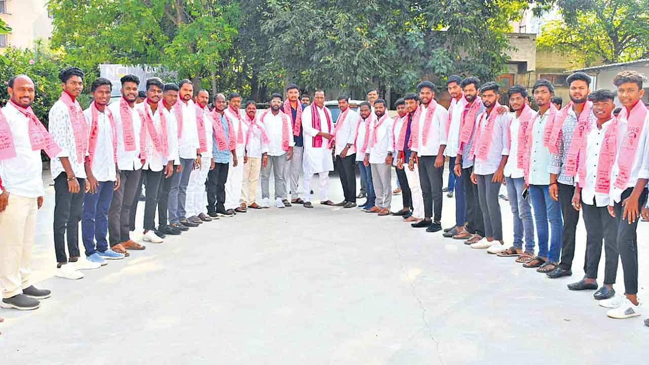 కాంగ్రెస్‌, బీజేపీలకు సింగిల్‌ డిజిటే