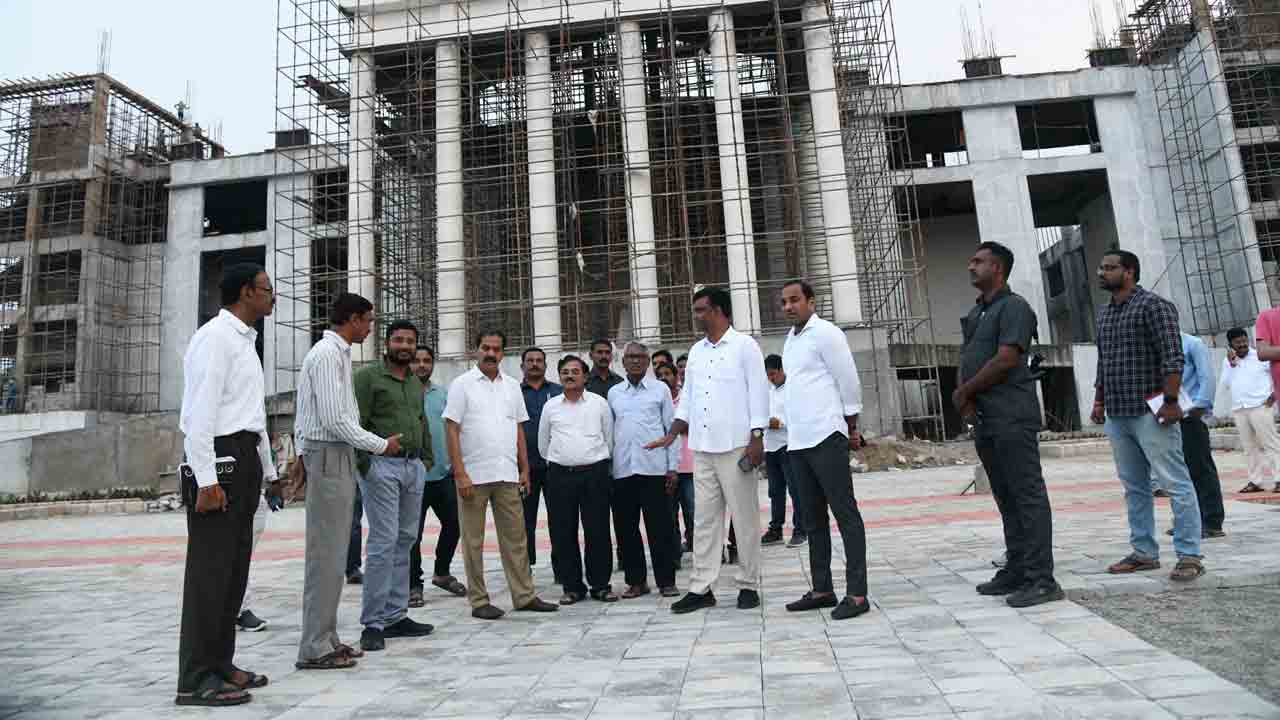 రూ.100 కోట్లతో హనుమకొండ బస్‌స్టేషన్‌ నిర్మాణం