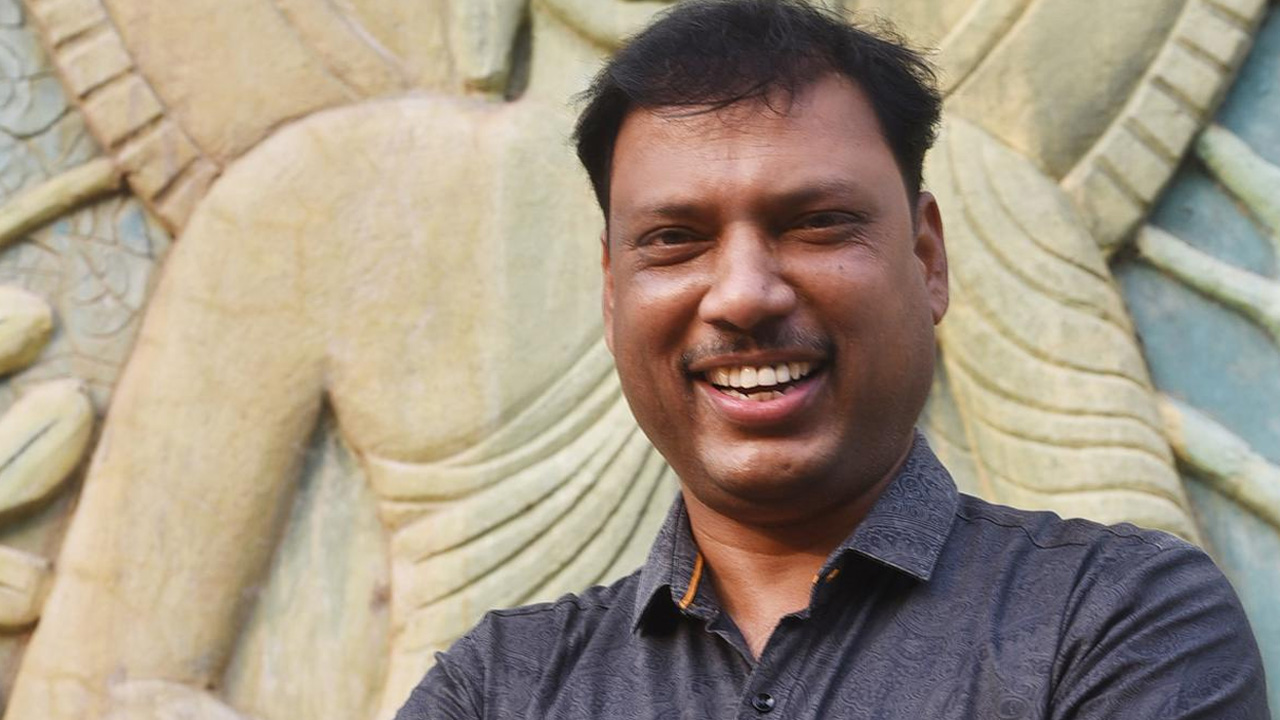 Cartoonist Mrityunjay | చెట్ల సంరక్షణపై  7 నుంచి మృత్యుంజయ్ కార్టూన్ ఎగ్జిబిషన్