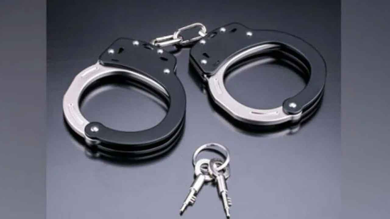 లైంగిక దాడి కేసులో మురళీముకుంద్‌ అరెస్ట్‌