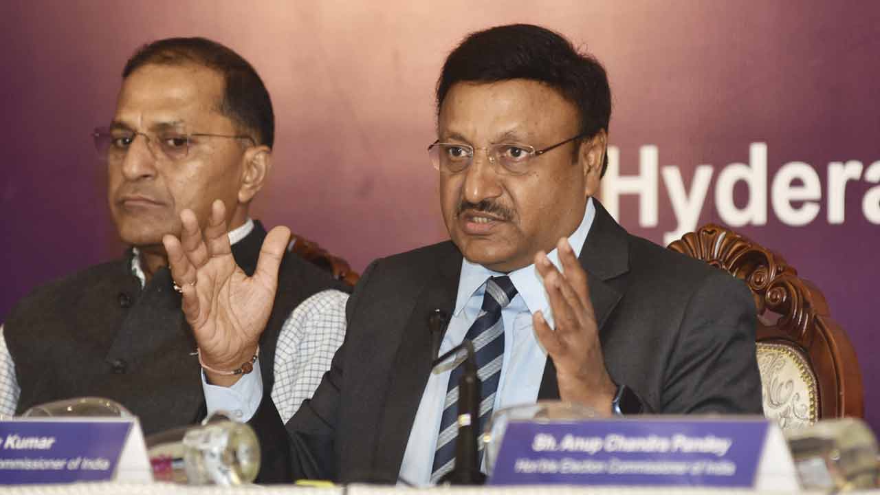 Telangana | తెలంగాణ‌లో 80 ఏండ్లు దాటిన ఓట‌ర్ల‌కు శుభవార్త‌.. ఇంటి నుంచే ఓటేసేందుకు అవ‌కాశం..