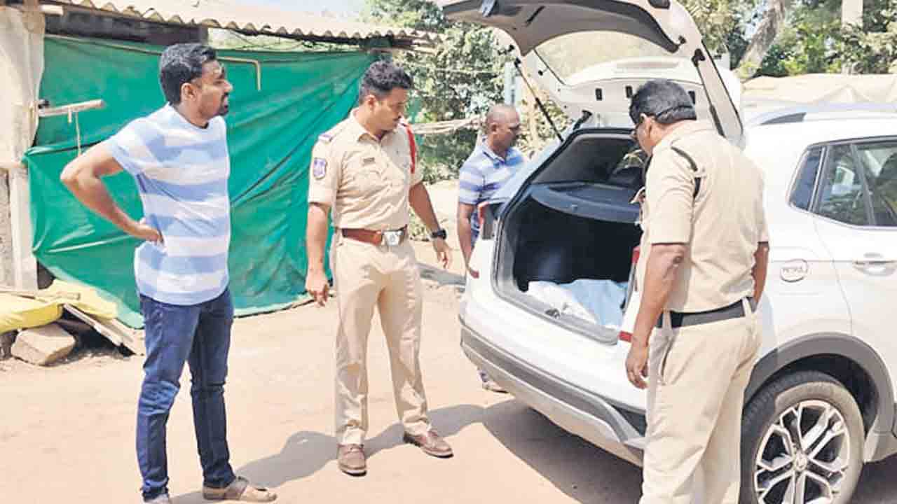 చెక్‌ పడాల్సిందే..!