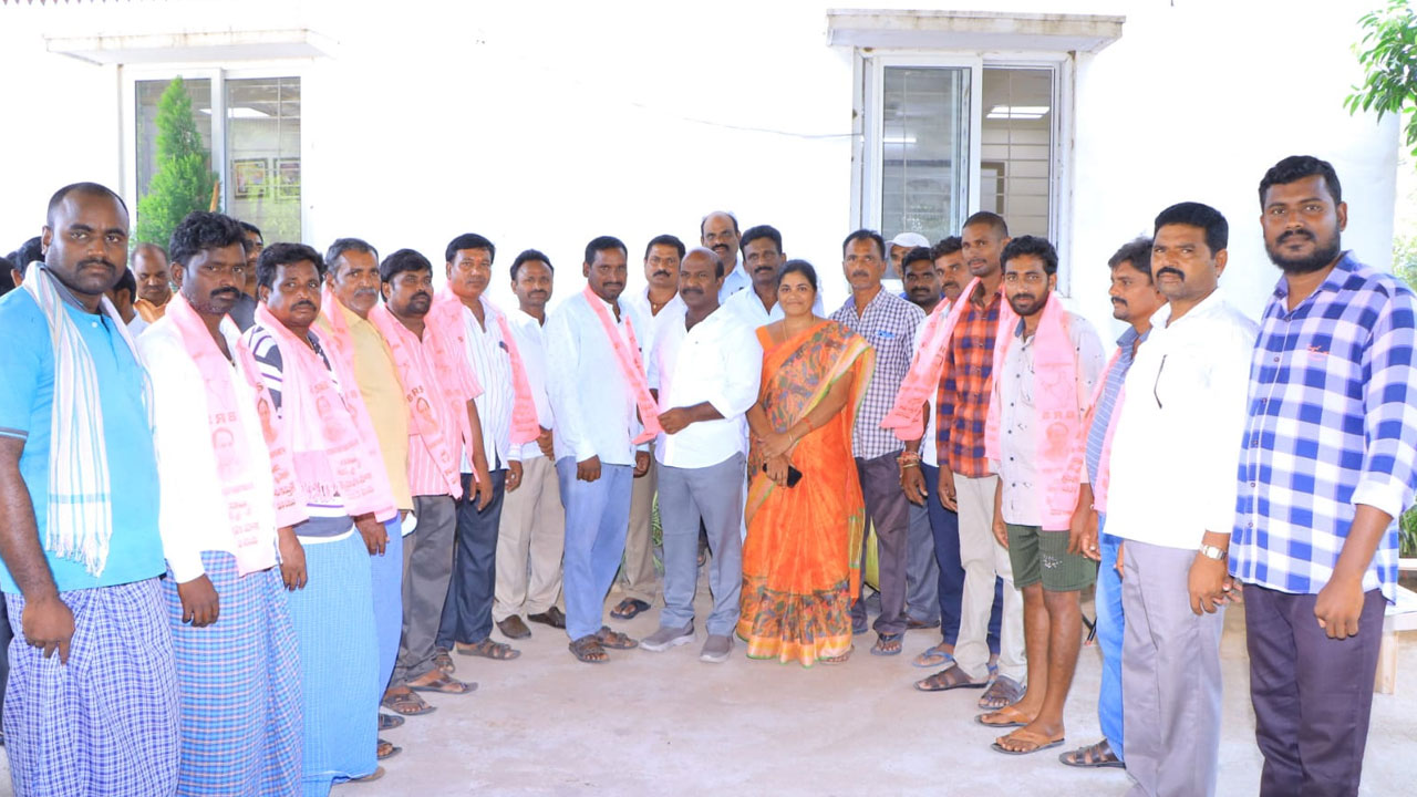 MLA Chirumurthy | ఎమ్మెల్యే చిరుమర్తి సమక్షంలో బీఆర్ఎస్‌లో చేరికలు