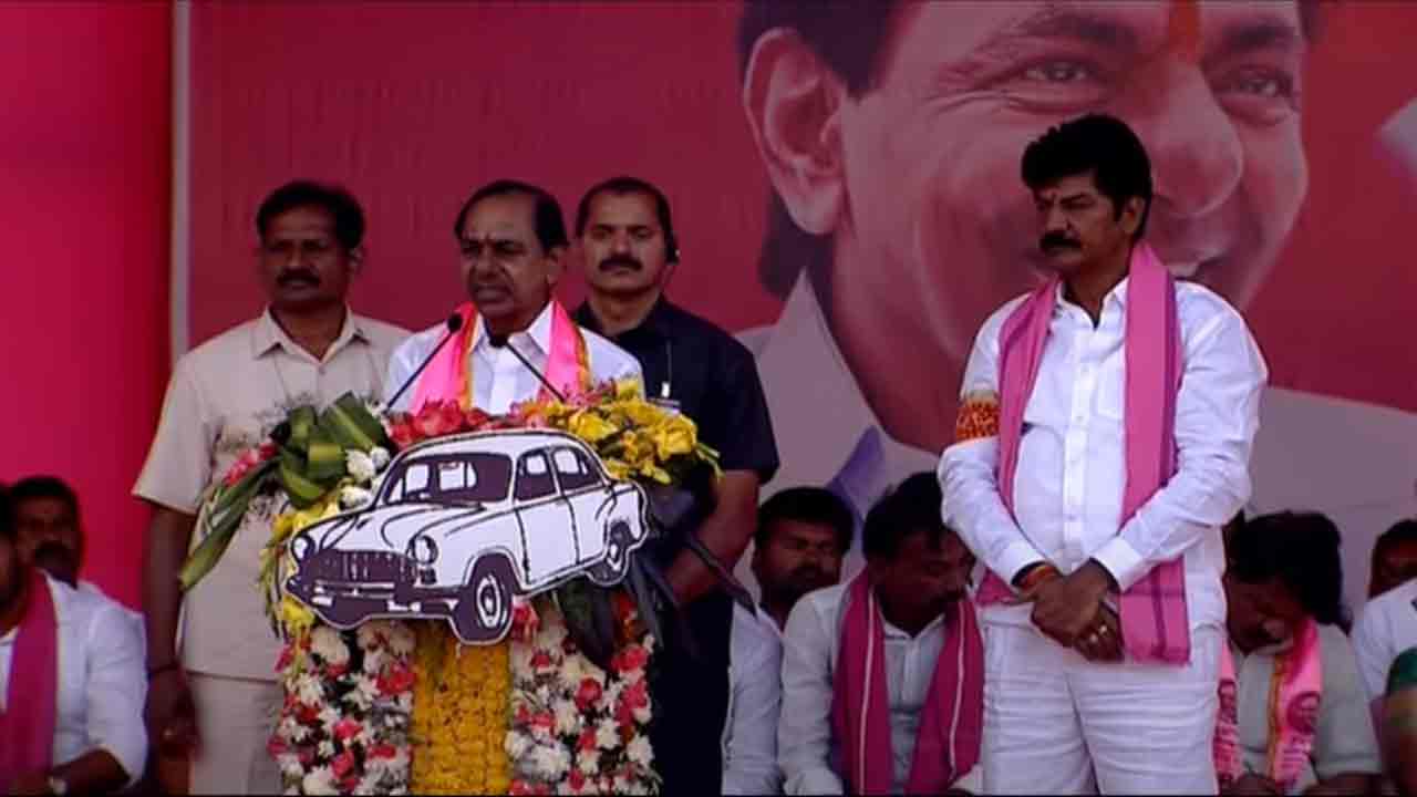CM KCR | ఆదివాసీ గూడేల‌కు, లంబాడీ తండాల‌కు రూ. 300 కోట్ల‌తో త్రీ ఫేజ్ క‌రెంట్ : సీఎం కేసీఆర్
