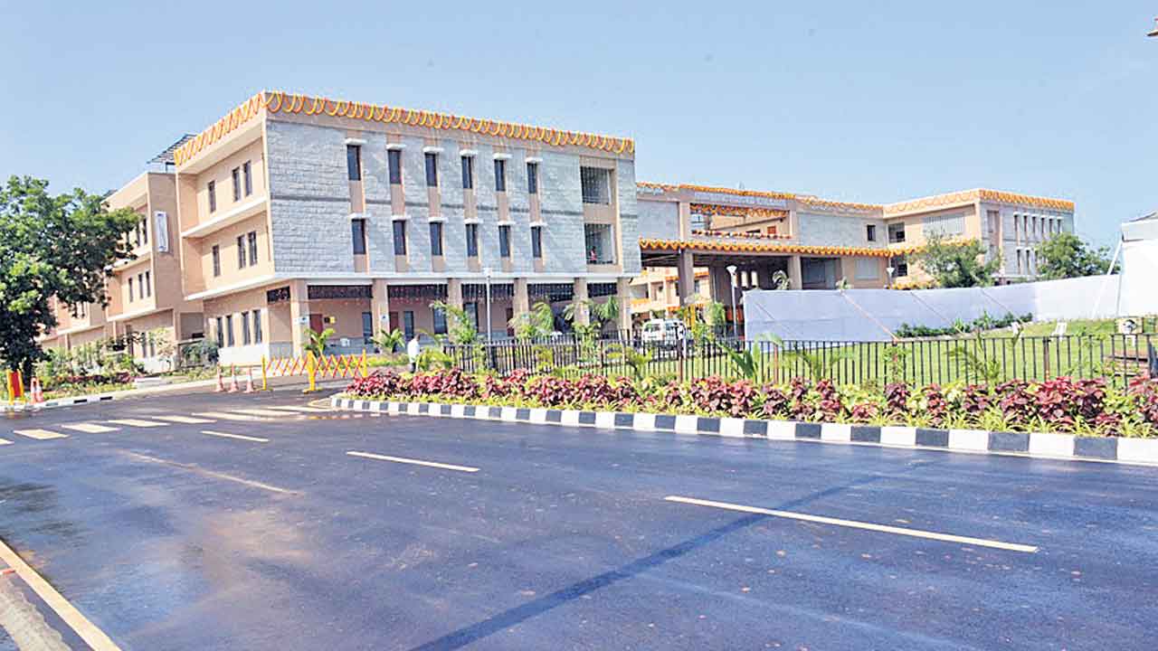 మేడ్చల్‌.. ప్రగతిలో హల్‌చల్‌