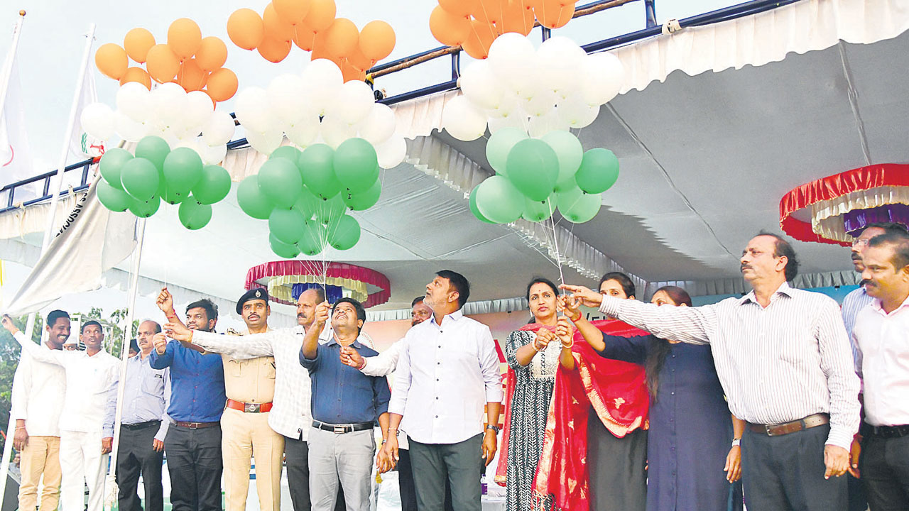 కరీంనగర్‌లో క్రీడా సందడి