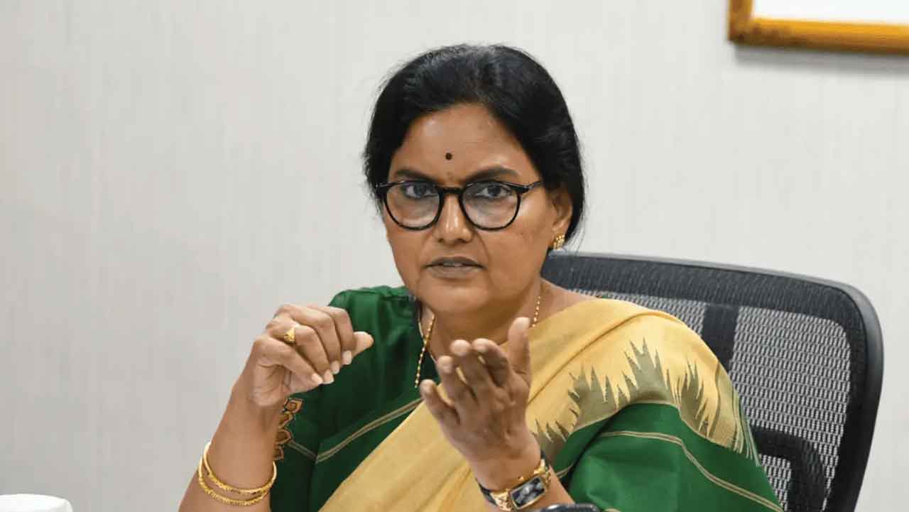 Telangana | రేపు సాయంత్రంలోగా ఆ వివరాలు ఇవ్వండి.. సీఎస్‌ శాంతికుమారి కీలక ఆదేశాలు