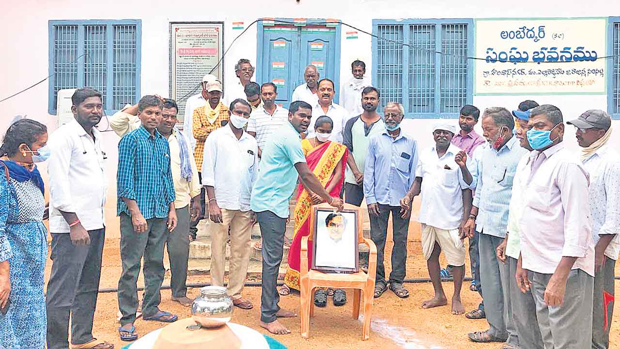 కాంగ్రెస్‌, బీజేపీలేమంటున్నాయి?