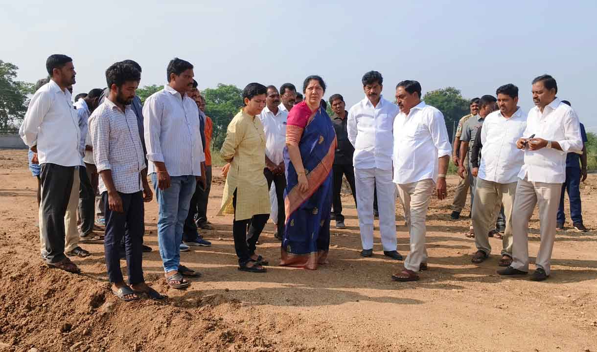 Ministers Errabelli | మేనిఫెస్టోలో ఇచ్చిన హామీలన్నీ నెరవేరుస్తాం : మంత్రులు ఎర్రబెల్లి, సత్యవతి