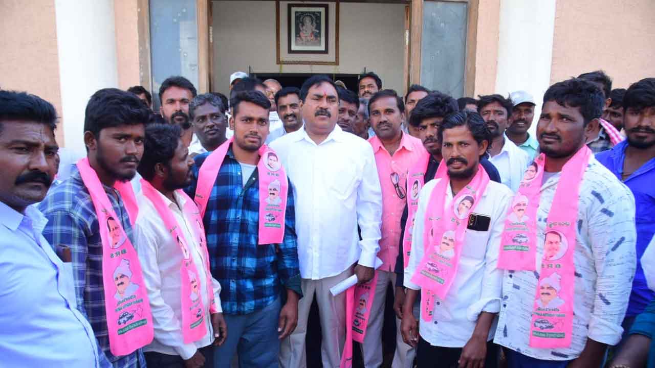 Minister Errabelli | మంత్రి ఎర్రబెల్లి సమక్షంలో భారీగా బీఆర్‌ఎస్‌లో చేరికలు