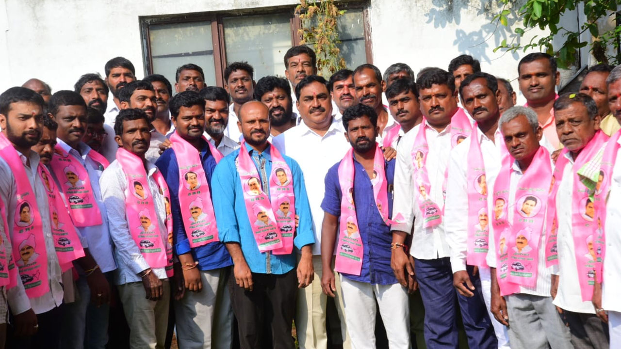 Minister Errabelli | కాంగ్రెస్‌,టీడీపీల నుంచి మంత్రి ఎర్రబెల్లి సమక్షంలో బీఆర్‌ఎస్‌లో చేరికలు