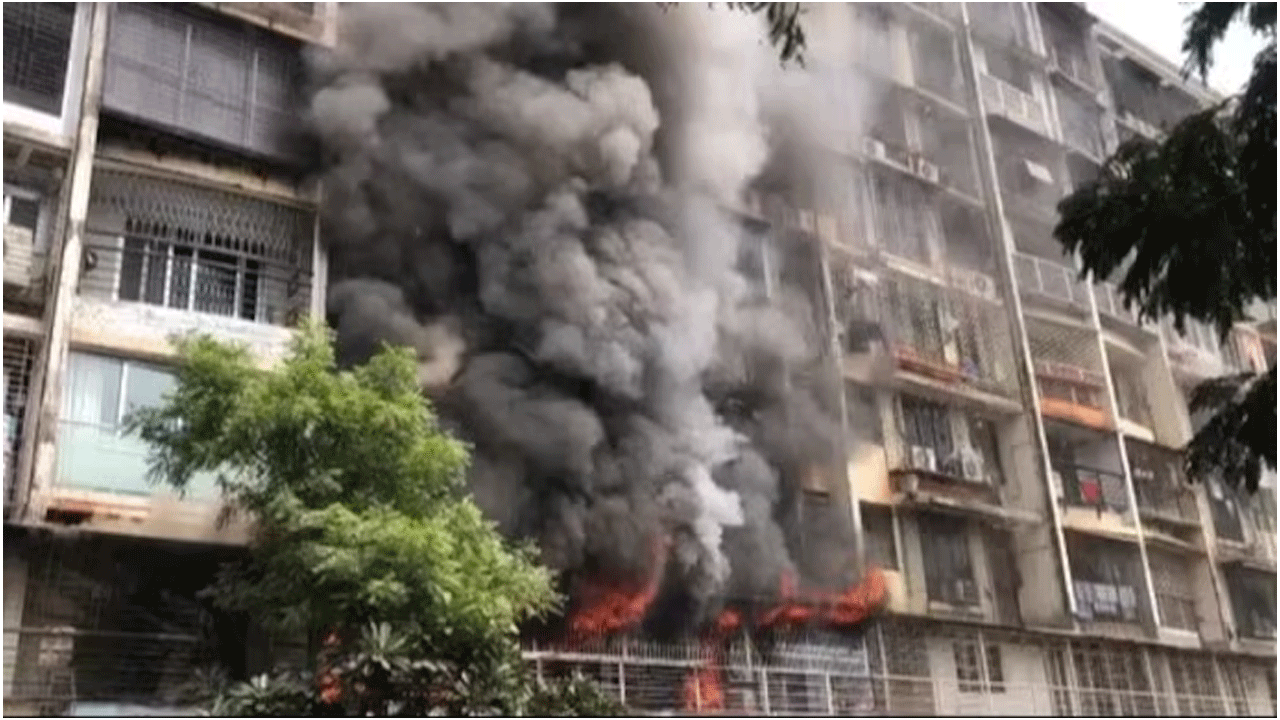 Fire Accident | నివాస స‌ముదాయంలో భారీ అగ్నిప్ర‌మాదం : ఇద్ద‌రు మృతి, ముగ్గురికి గాయాలు