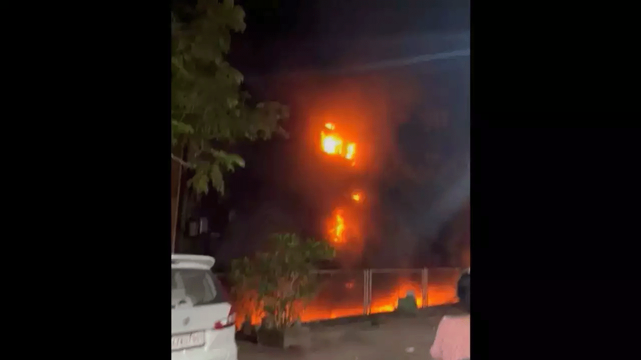 Fire Accident | అపార్ట్‌మెంట్‌లో అగ్నికీల‌లు : మృతుల కుటుంబాల‌కు రూ. 5 ల‌క్ష‌ల ప‌రిహారం