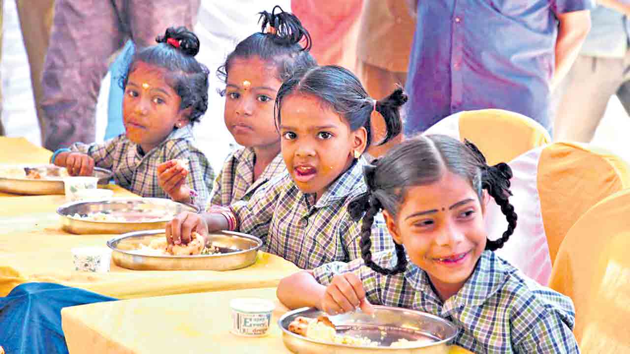 CM Breakfast | ముఖ్యమంత్రి అల్పాహార పథకం.. పిల్లల ఉజ్వల భవిష్యత్తుకు పునాది