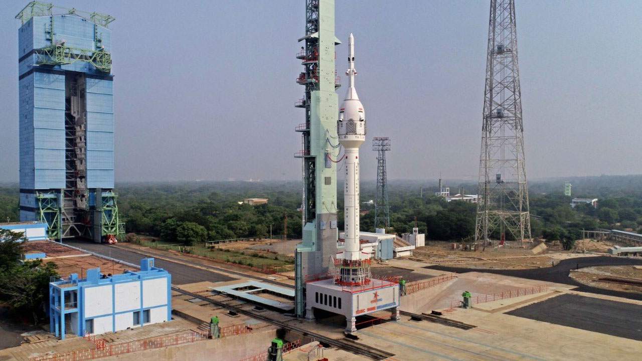 Gaganyaan Mission: ఇంజిన్ ఇగ్నిష‌న్‌లో లోపం.. 5 సెక‌న్ల ముందు గ‌గ‌న్‌యాన్  టీవీ-డీ1 ప‌రీక్ష వాయిదా