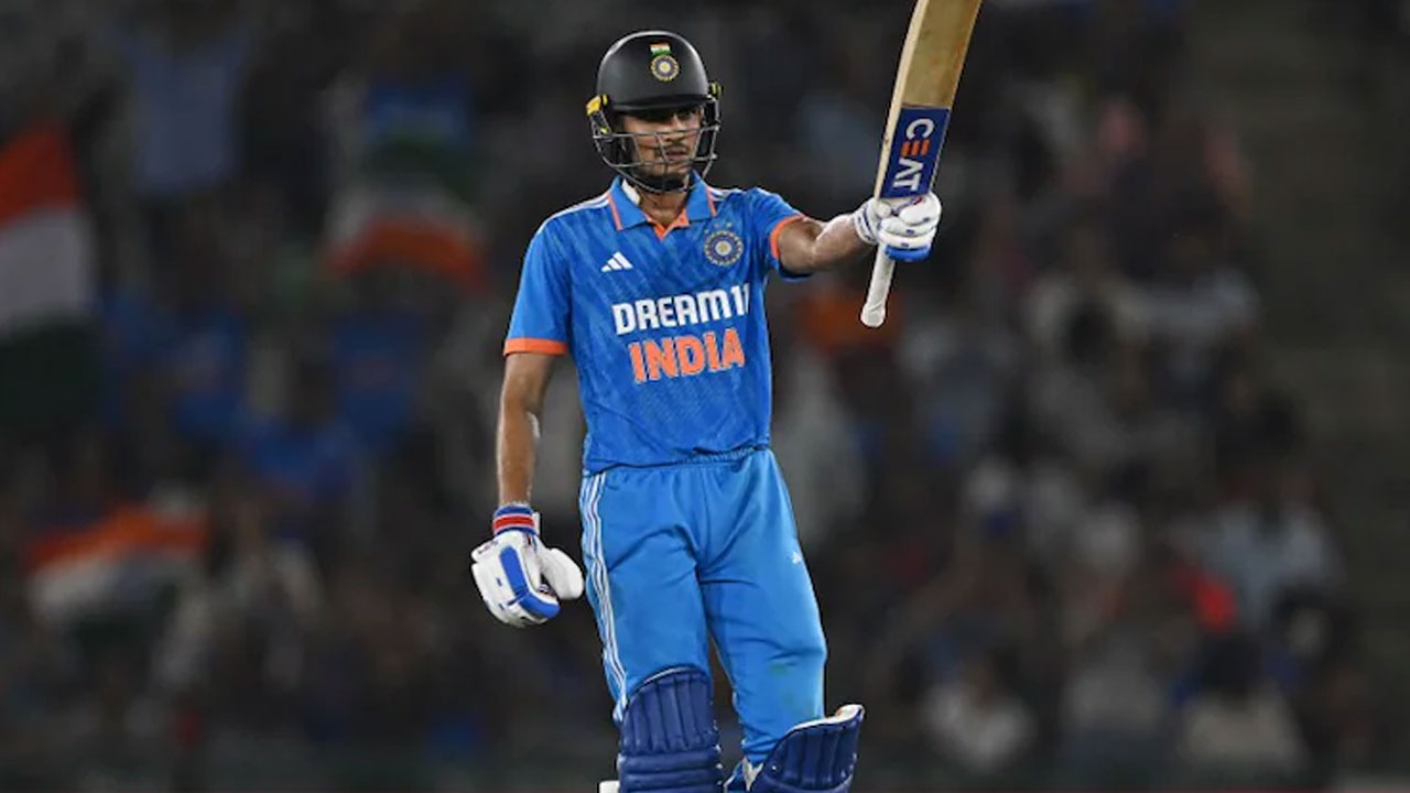 Shubman Gill: శుభ‌మ‌న్ గిల్‌కు డెంగ్యూ జ్వ‌రం.. ఆస్ట్రేలియాతో మ్యాచ్‌కు డౌటే!