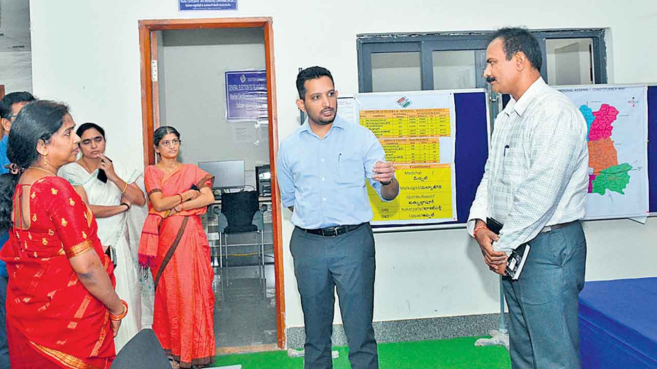 సోషల్‌ మీడియా పోస్టులపై.. ప్రత్యేక దృష్టి పెట్టాం