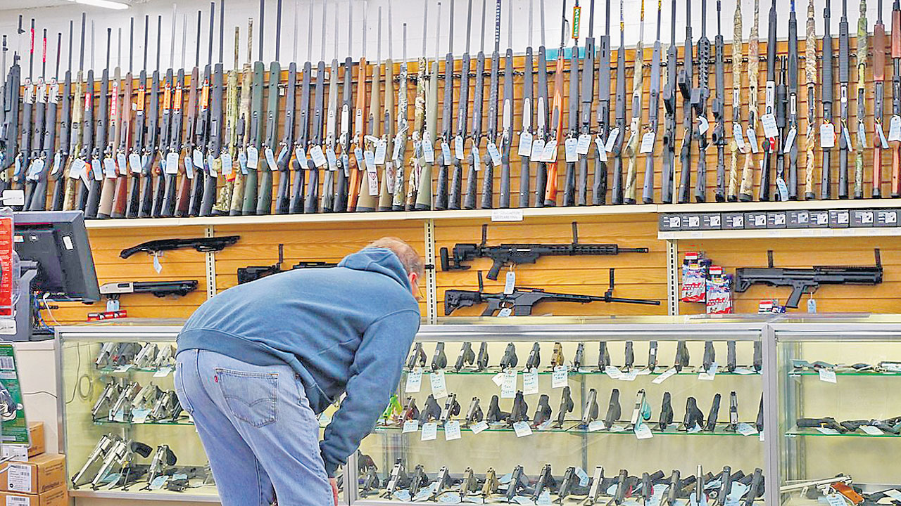 Gun License | తెలంగాణలో తుపాకులు తక్కువే.. అగ్రస్థానంలో ఉత్తరప్రదేశ్‌, జమ్ముకశ్మీర్‌