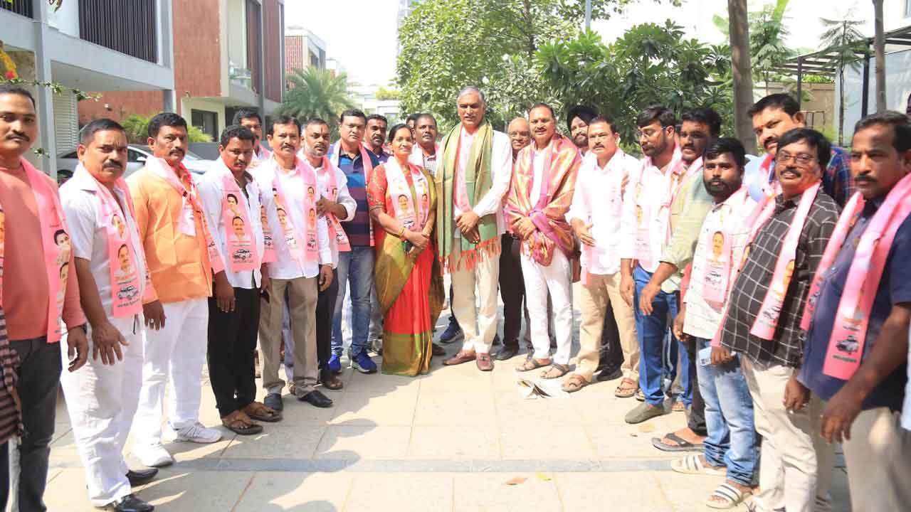 Minister Harish Rao | మంత్రి హరీశ్‌ రావు సమక్షంలో బీఆర్‌ఎస్‌లో చేరిన ఉప్పల్‌ కాంగ్రెస్‌ నేతలు