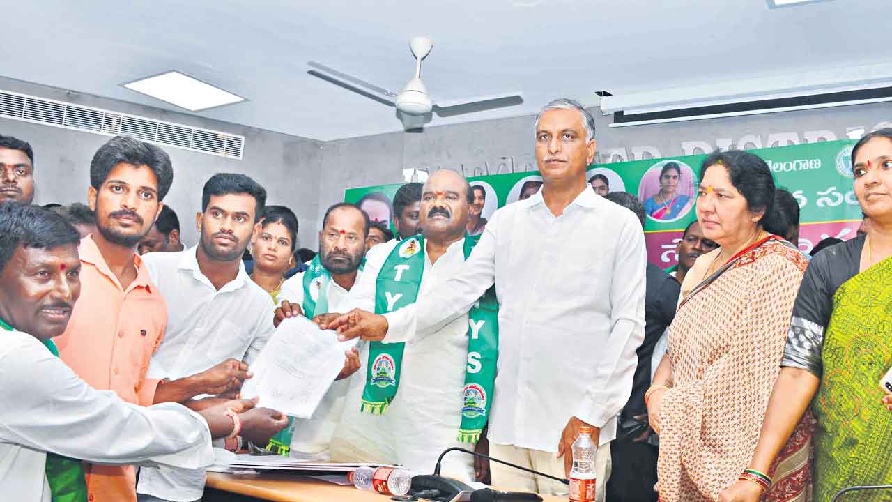 బీజేపీవి శిఖండి రాజకీయాలు