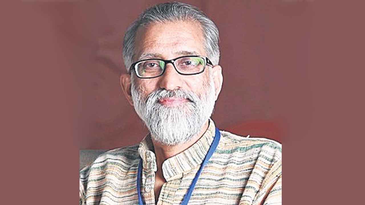 విజయ్‌కుమార్‌కు యూకే సాహిత్య ఫెస్టివల్‌ ఆహ్వానం