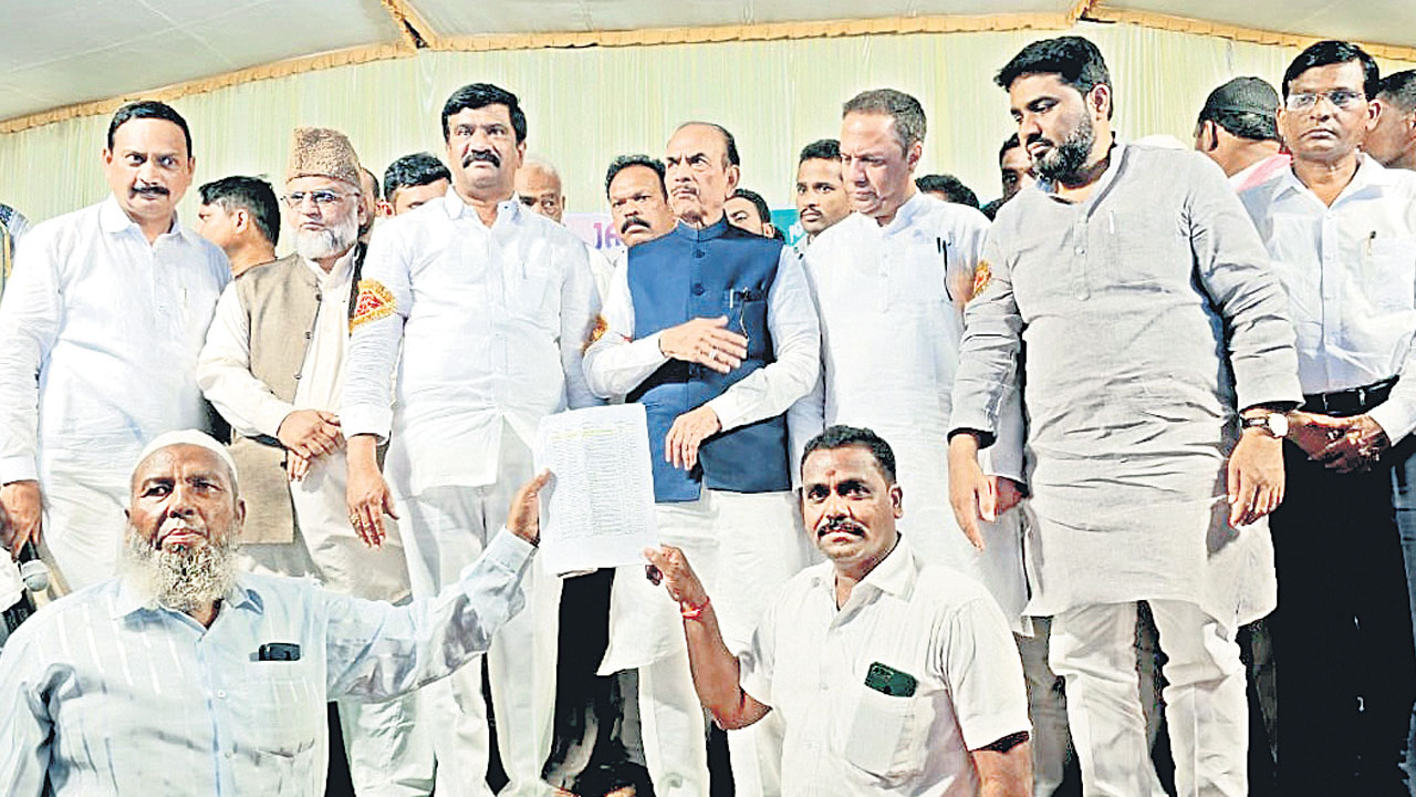 అభివృద్ధి పనులకు శ్రీకారం