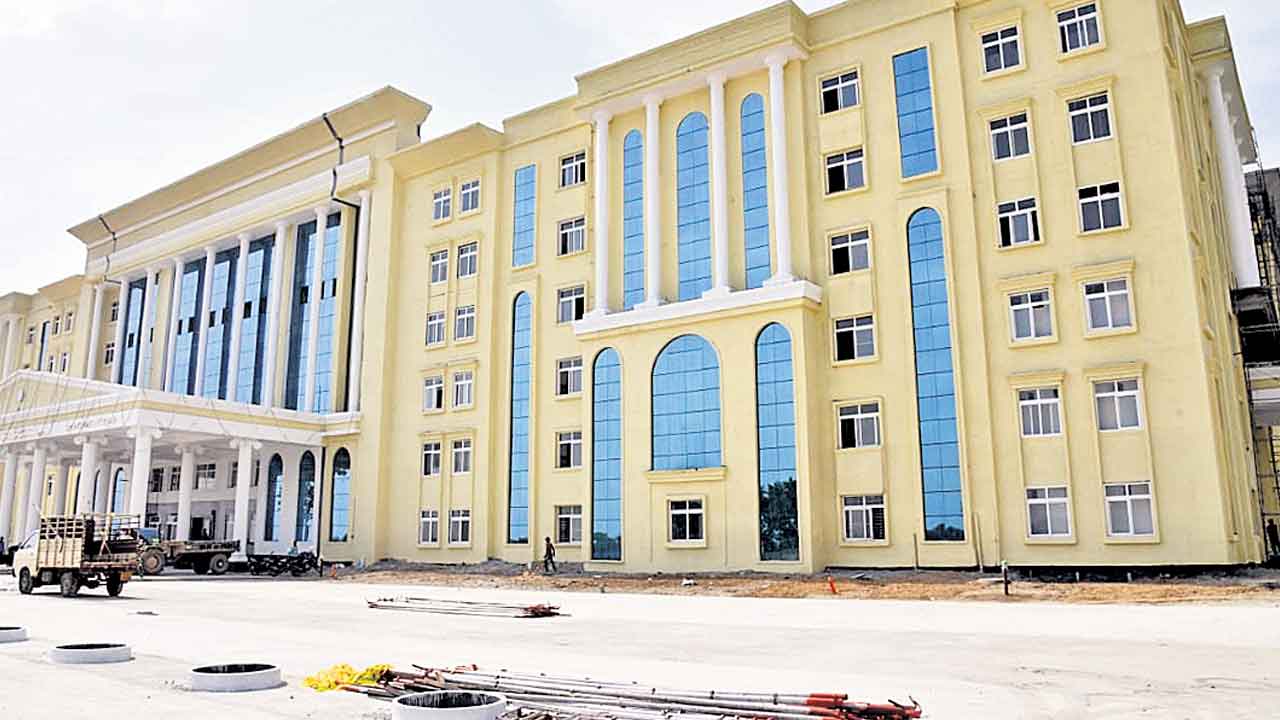 పేదల కోసం పెద్ద దవాఖాన సిద్దిపేటలో 27.24 ఎకరాల్లో నిర్మాణం