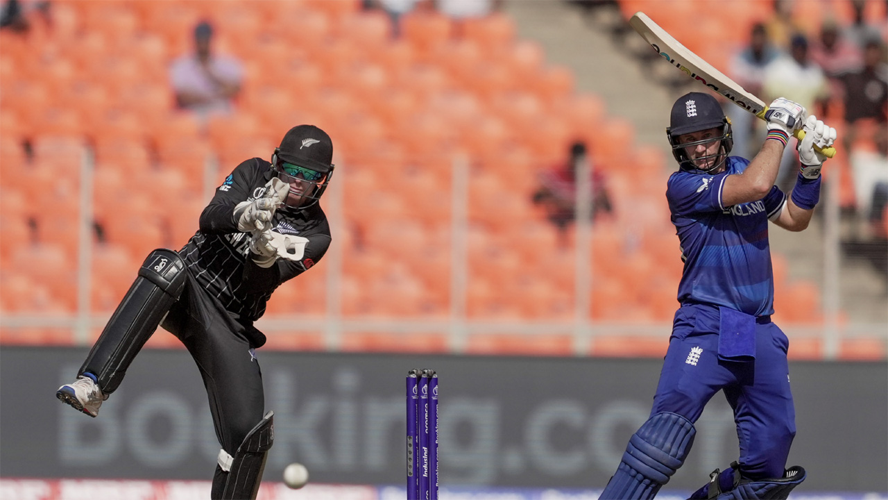 ENG vs NZ | వన్డే వరల్డ్‌కప్‌లో ఇంగ్లండ్‌ ఇన్నింగ్స్‌ పూర్తి.. కివీస్‌ టార్గెట్‌ ఎంతంటే..