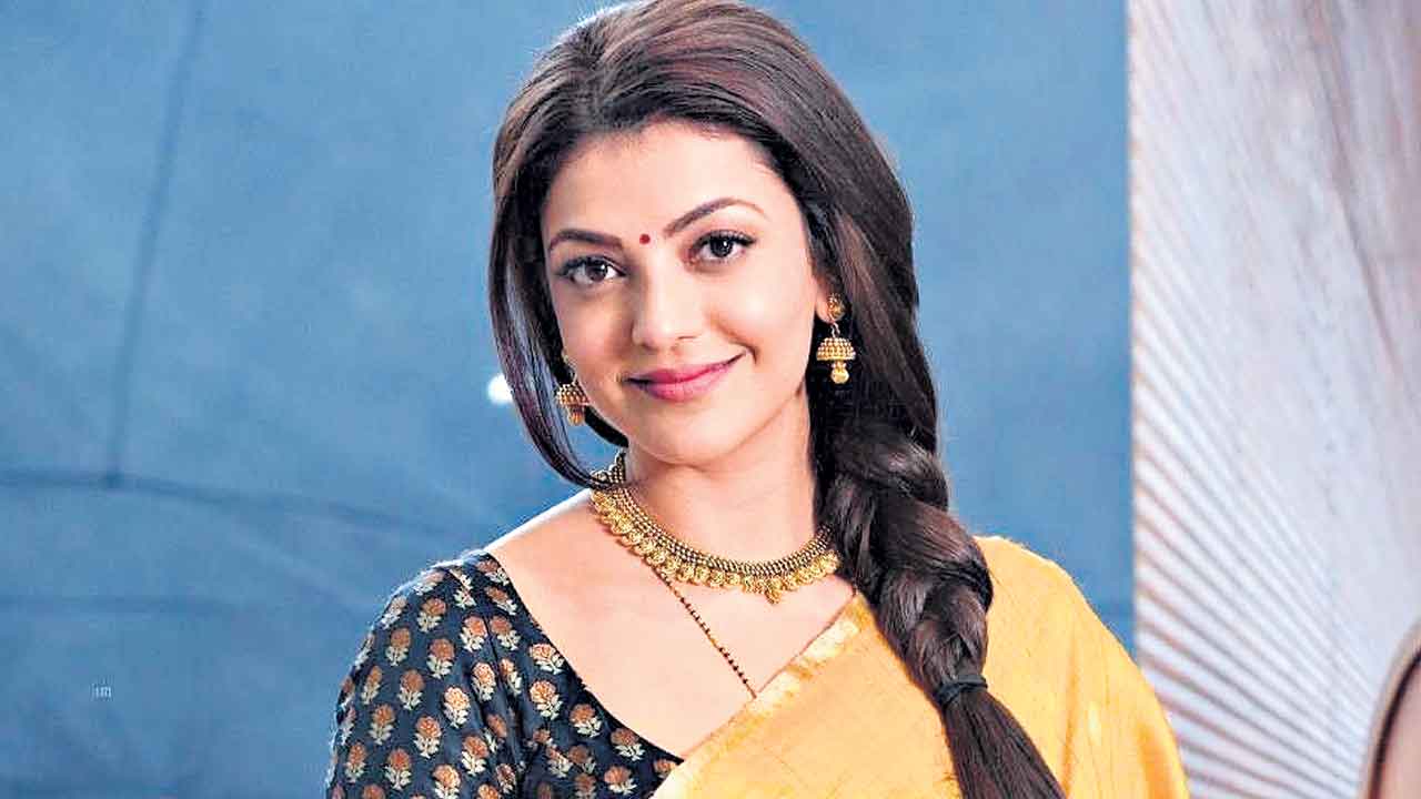 మహిళా శక్తి గురించి చెబుతుంది