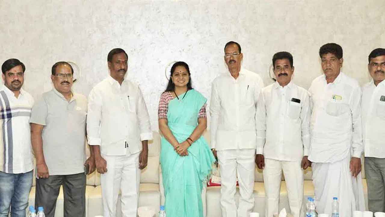 అగ్రవర్ణ పేదలకు గురుకులాలు భేష్‌