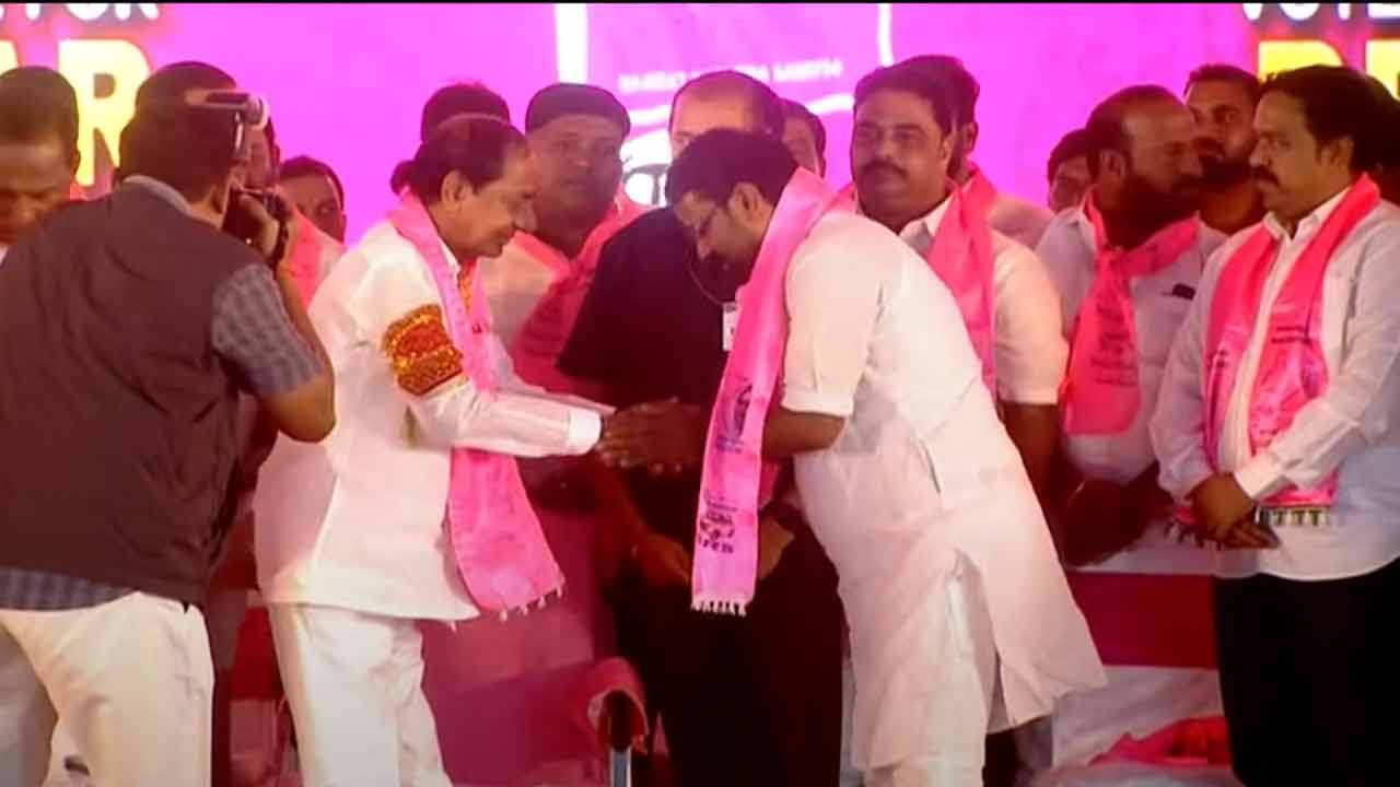 Ragidi Lakshmareddy | సీఎం కేసీఆర్‌ సమక్షంలో బీఆర్‌ఎస్‌లో చేరిన సీనియర్‌ కాంగ్రెస్ నేత రాగిడి లక్ష్మారెడ్డి