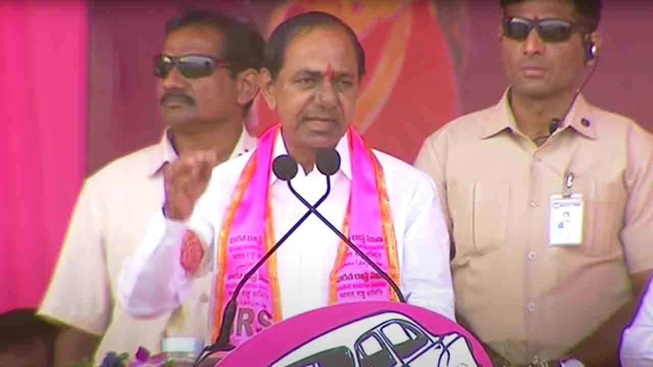 CM KCR : ఒక్క మాటతో ఉత్తమ్, రేవంత్ రెడ్డి పరువు తీసిన కేసీఆర్