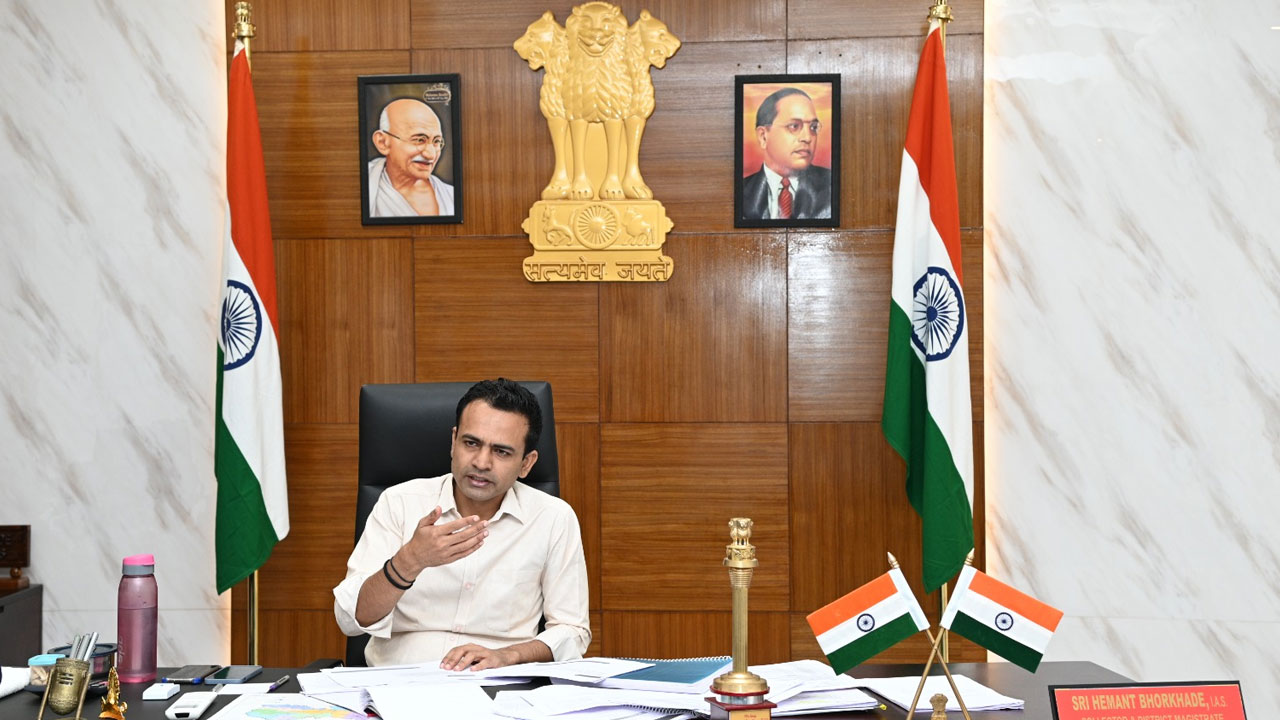 Collector Hemanth | అభ్యర్థుల ఖర్చుల వివరాలు ఖచ్చితంగా నమోదు చేయాలి  : కలెక్టర్ హేమంత్ సహదేవరావు