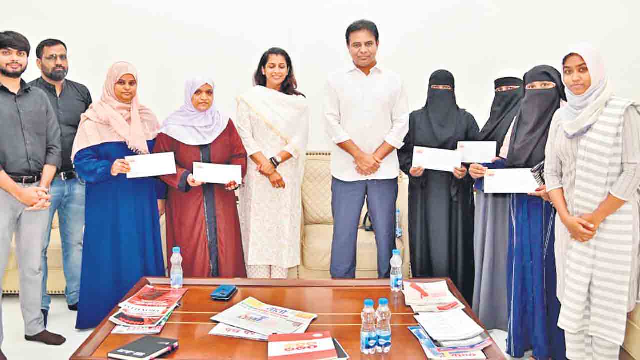 మైనార్టీ మహిళలకు ఉజాగర్‌