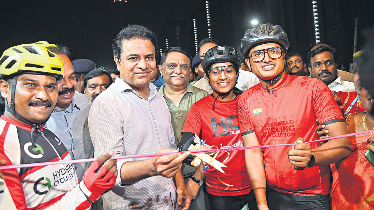 హైదరాబాద్‌లో అంతర్జాతీయ సైక్లింగ్‌ పోటీలు