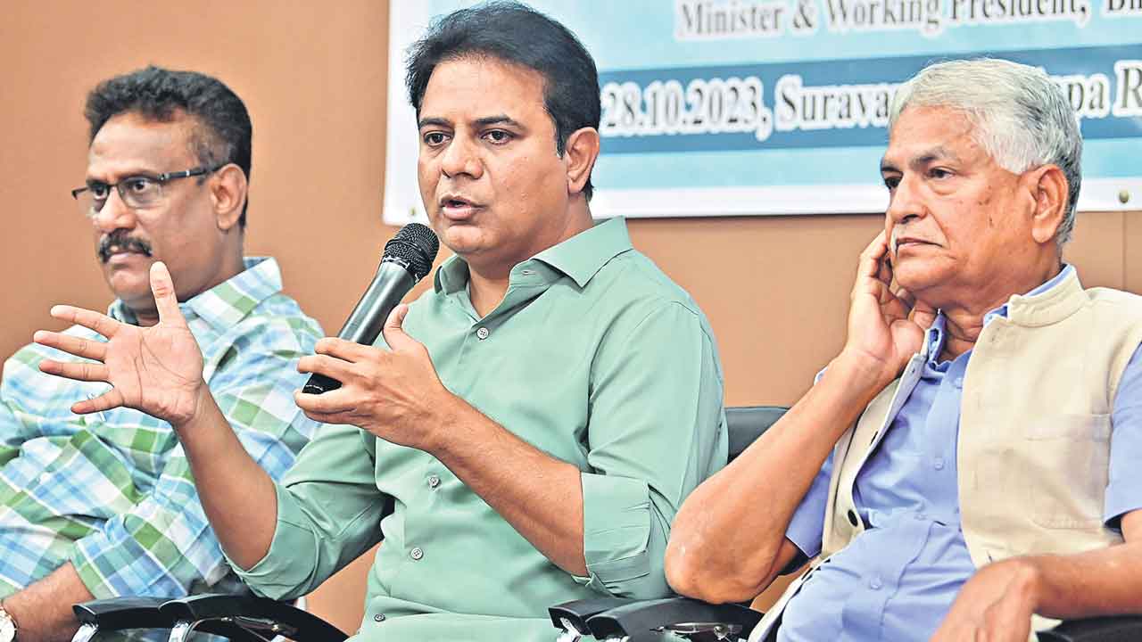 Minister KTR | కర్ణాటకలో 5 గంటల కరెంటు కూడా ఇస్తలేరు.. అక్కడికి వెళ్లి రైతులను అడుగుదామా? కాంగ్రెస్ నేతలకు కేటీఆర్ సవాలు