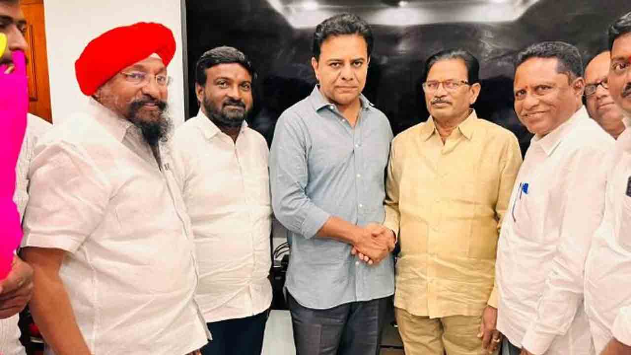 సమష్టిగా పనిచేసి సత్తా చాటండి