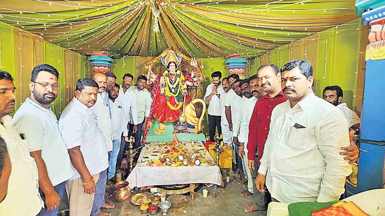 అమ్మ కృప ఉండాలి