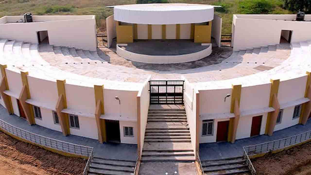 ప్రగతి పథంలో ఎంజీయూ