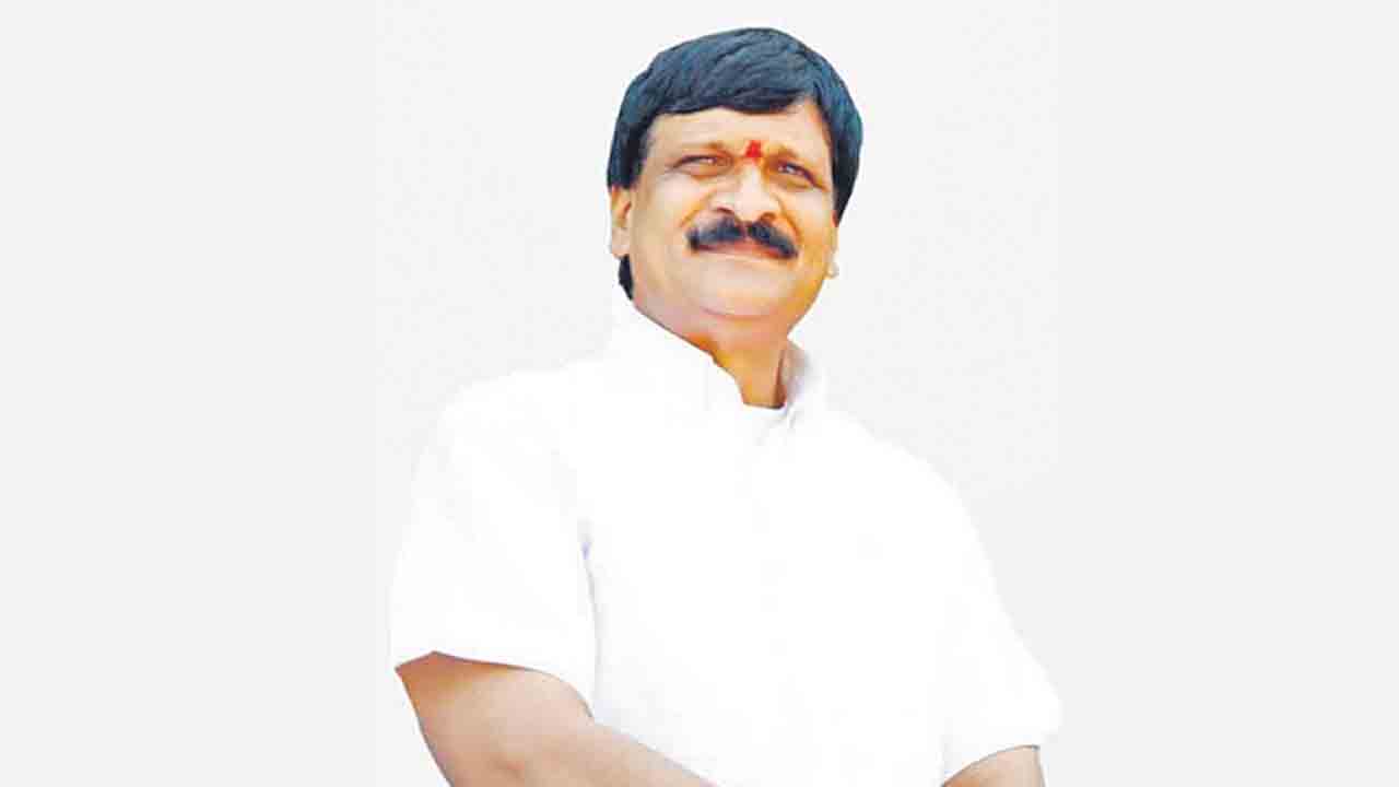 కాంగ్రెస్‌కు బీటలు