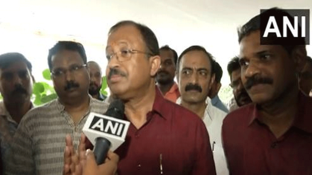 MoS Muraleedharan | ఇజ్రాయెల్‌లో భార‌త పౌరుల భ‌ద్ర‌త‌పై కేంద్ర మంత్రి ముర‌ళీధ‌ర‌న్ కీల‌క వ్యాఖ్య‌లు