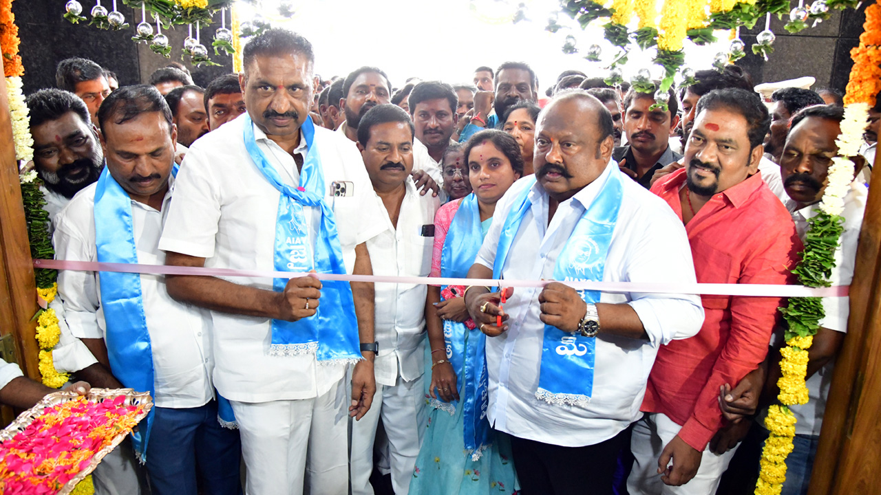 Minister Gangula Kamalakar | కాంగ్రెస్‌, బీజేపీకి అధికారం అప్పగిస్తే మళ్లీ అరిగోసే : మంత్రి గంగుల