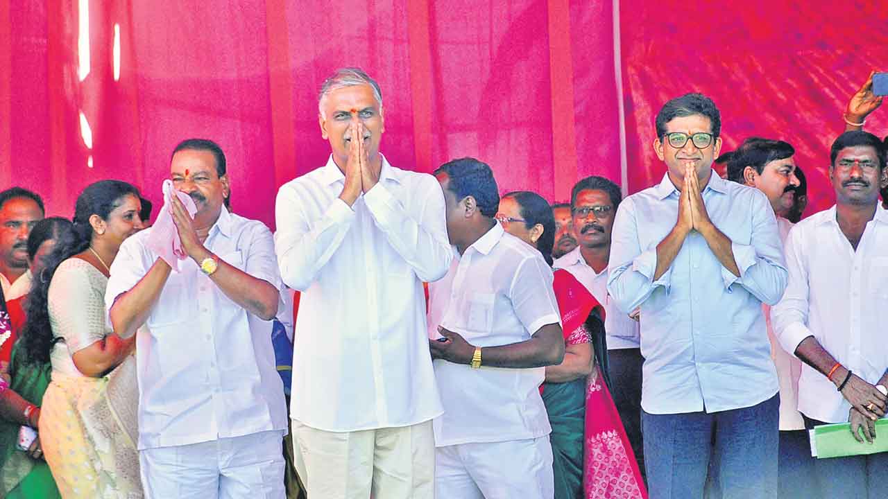 బీజేపీ డకౌట్‌.. కాంగ్రెస్‌ రనౌట్‌